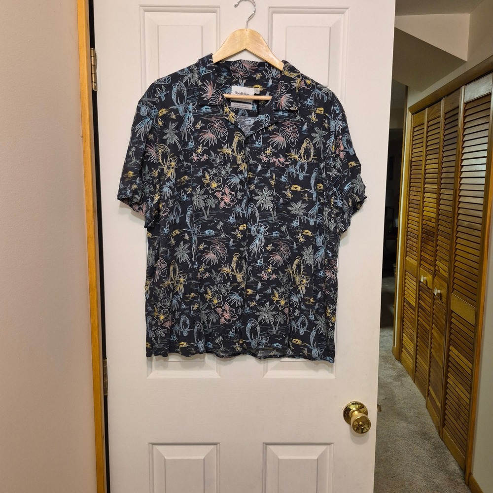 Goodfellow & Co Mens XL Tropical Parrot Palm Rayon‎ Short Sleeve Button Up Shirt